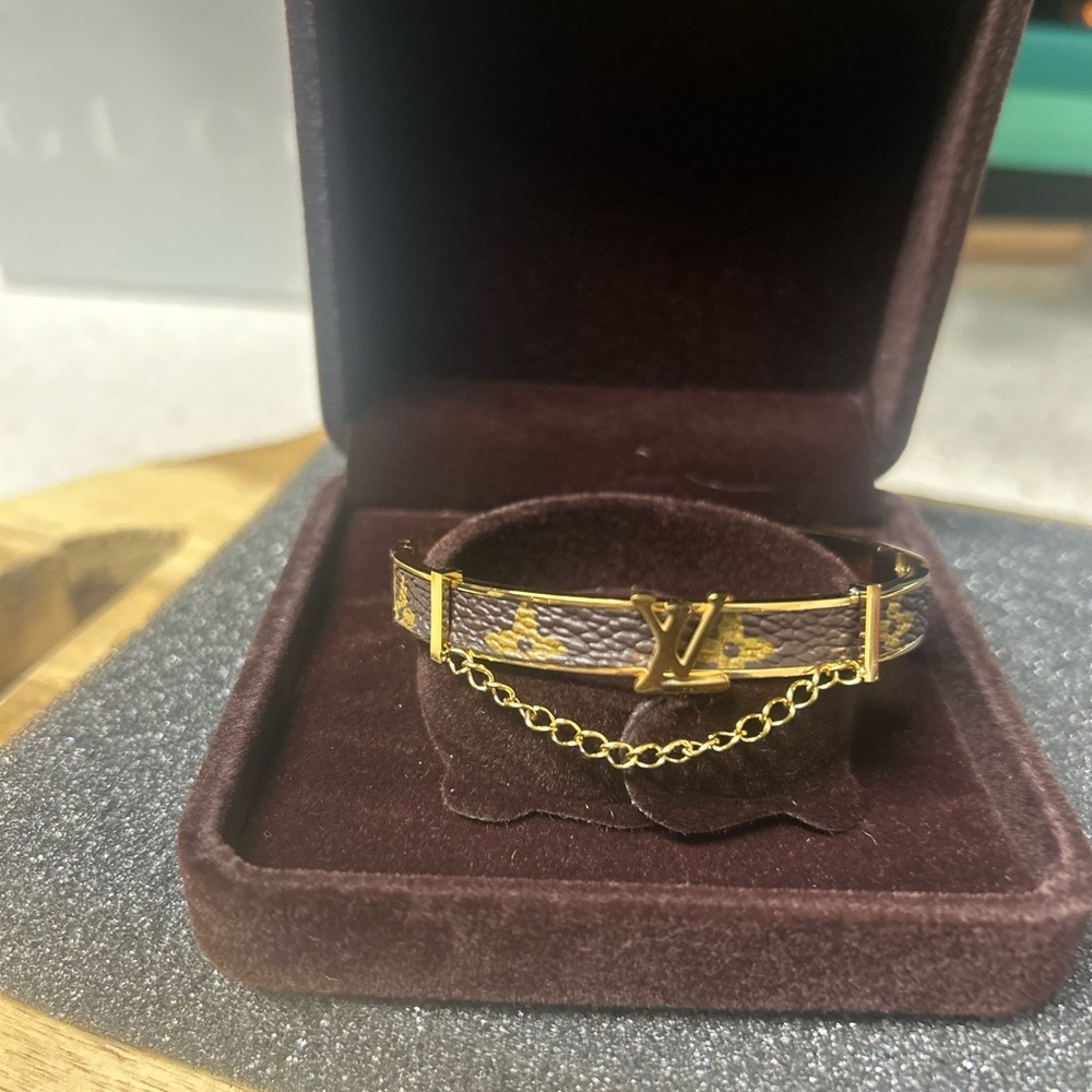 Louis Vuitton Brown Monogram Bracelet with Gold Chain